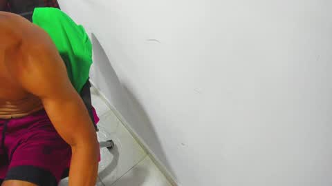 Snapshot of karljensen33 chatting on January 2025 04:54:02 PM karlgenjen online show from January 2025 04:54:02 PM