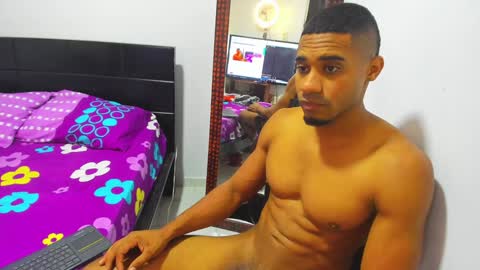 Snapshot of karljensen33 chatting on January 2025 04:17:01 PM karlgenjen online show from January 2025 04:17:01 PM