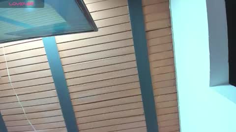 Snapshot of karly_moonn chatting on November 2025 02:54:01 PM Karly Moonns online show from November 2025 02:54:01 PM