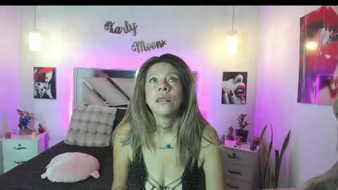 Snapshot of karly_moonn chatting on April 2026 08:00:02 PM Karly Moonns online show from April 2026 08:00:02 PM