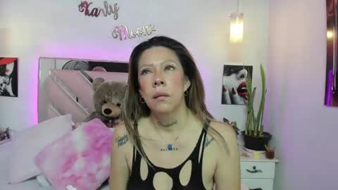 Karly Moonns online show from June 2026 10:10:02 AM