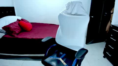 karly. online show from April 2026 02:27:02 AM