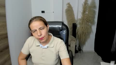 KARLYE online show from March 2026 01:55:02 AM