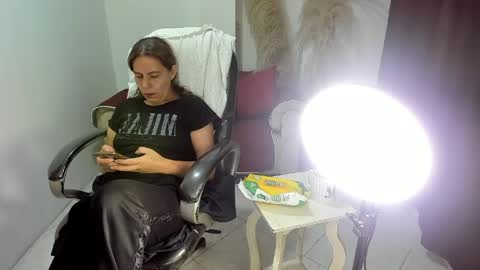 KARLYE online show from May 2026 03:58:02 AM