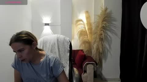 KARLYE online show from June 2026 02:45:02 AM