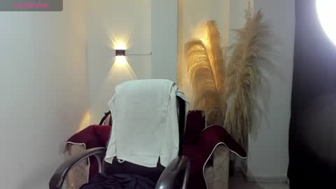 KARLYE online show from June 2026 03:37:01 AM