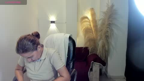KARLYE online show from June 2026 02:03:01 AM