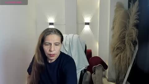 KARLYE online show from June 2026 02:49:01 AM