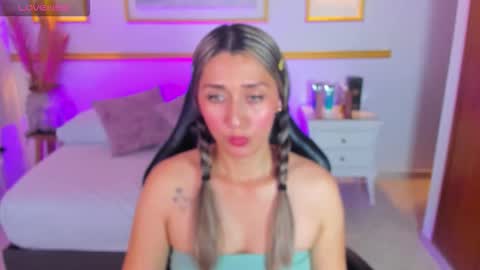 Snapshot of karlyy_ chatting on November 2025 07:35:02 PM karlyy_ online show from November 2025 07:35:02 PM