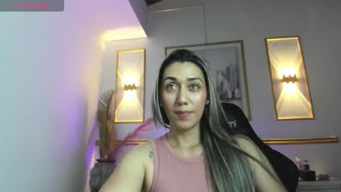 Snapshot of karlyy_ chatting on December 2025 07:09:01 PM karlyy_ online show from December 2025 07:09:01 PM