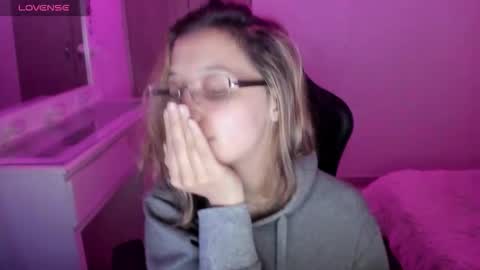 Snapshot of karodu chatting on November 2025 04:04:01 AM Karo online show from November 2025 04:04:01 AM