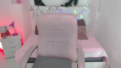 Snapshot of karol_adams_1 chatting on December 2024 09:50:01 PM karol online show from December 2024 09:50:01 PM