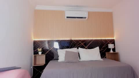 Snapshot of karol_cortes chatting on October 2025 03:02:01 PM karol_cortes online show from October 2025 03:02:01 PM