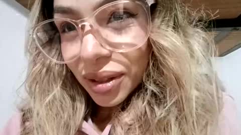 Snapshot of karol_goode chatting on December 2024 11:39:01 PM karol_goode online show from December 2024 11:39:01 PM