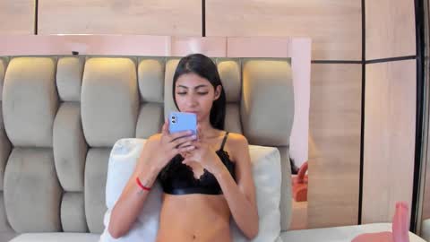  KAROL LEWIS  online show from December 2025 11:59:01 AM