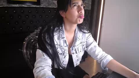 Snapshot of karol_lorens chatting on September 2025 03:30:02 AM karol_lorens online show from September 2025 03:30:02 AM