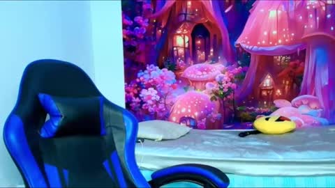    online show from September 2025 10:53:02 AM