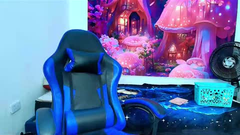    online show from November 2025 12:16:01 PM