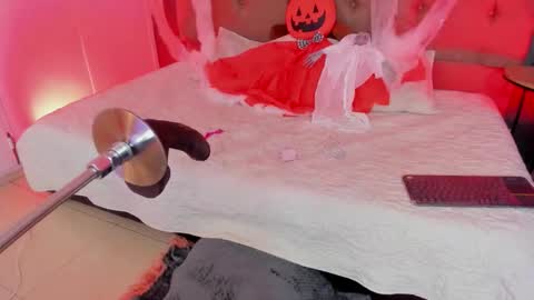 KAROL  online show from October 2025 03:31:02 AM