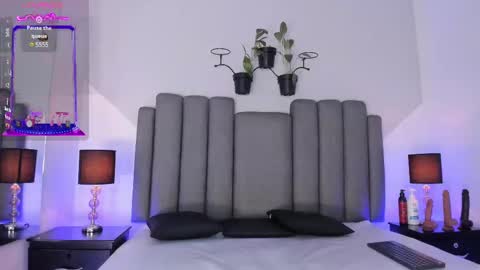 Snapshot of karol_rivera_ chatting on February 2025 04:44:02 AM Karol online show from February 2025 04:44:02 AM