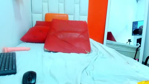 Snapshot of karol_sexy6 chatting on February 2025 05:51:01 PM Karolina online show from February 2025 05:51:01 PM