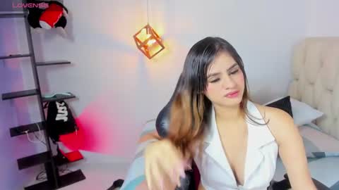 karolagrey online show from June 2026 12:48:02 PM