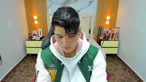 Karol and Luna online show from October 2025 03:03:02 AM