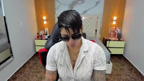 Karol and Luna online show from November 2025 07:24:01 PM