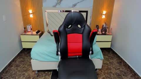 Karol and Luna online show from January 2026 07:11:01 PM