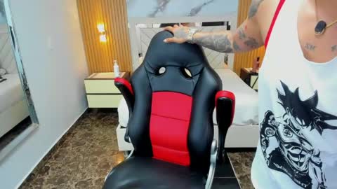 Karol and Luna online show from April 2026 09:08:01 PM