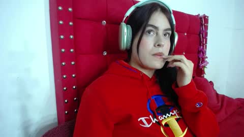 Snapshot of karolay_su chatting on February 2025 04:47:02 AM ARIANNA online show from February 2025 04:47:02 AM