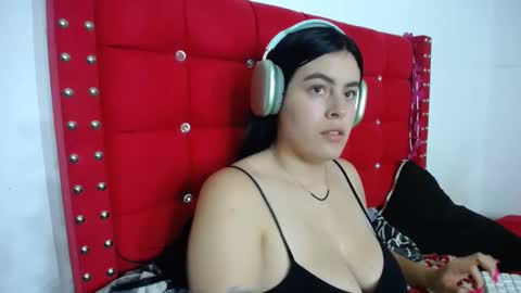 Snapshot of karolay_su chatting on February 2025 04:29:01 AM ARIANNA online show from February 2025 04:29:01 AM