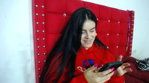 Snapshot of karolay_su chatting on February 2025 04:49:01 AM ARIANNA online show from February 2025 04:49:01 AM