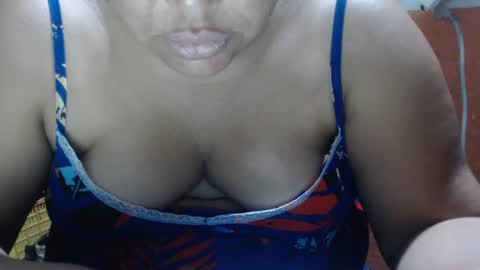 Snapshot of karolbb chatting on January 2025 11:19:02 AM karolbb online show from January 2025 11:19:02 AM