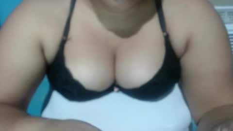 karolbb online show from September 2025 11:15:01 AM