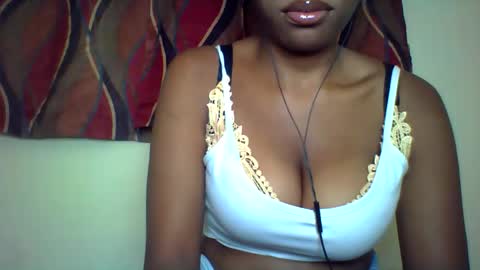 karoliee online show from June 2026 07:32:02 AM