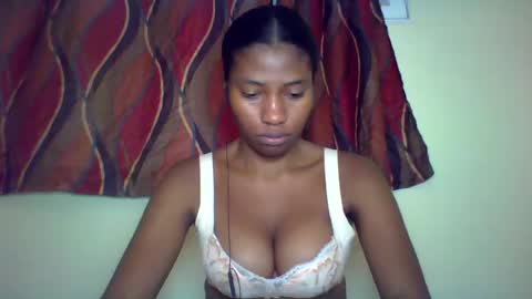 karoliee online show from June 2026 09:09:01 AM