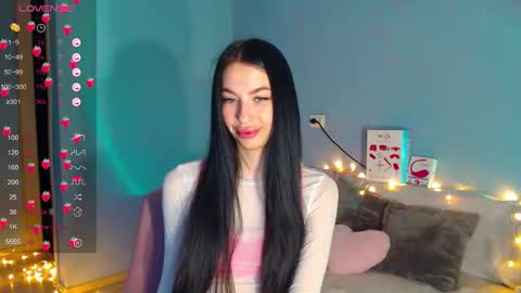 Snapshot of karolina_hottie_ chatting on September 2025 02:22:02 AM Kira online show from September 2025 02:22:02 AM