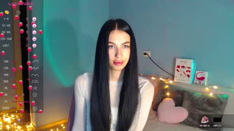 Snapshot of karolina_hottie_ chatting on September 2025 02:13:01 AM Kira online show from September 2025 02:13:01 AM