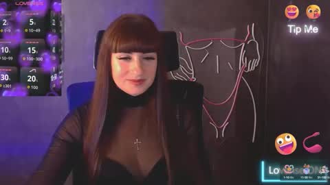 Caroline online show from October 2025 06:12:01 AM