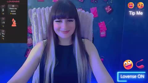 Caroline online show from May 2026 06:08:01 AM