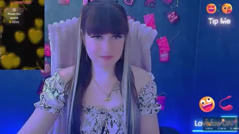 Caroline online show from May 2026 05:45:01 AM
