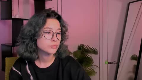 karolina_vendi online show from November 2025 12:37:02 PM