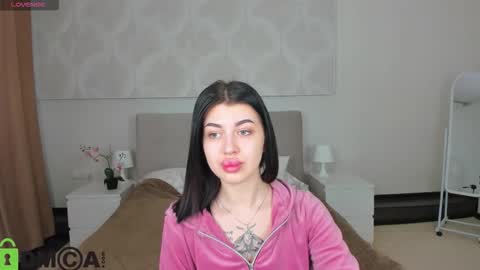 Karolina online show from February 2026 07:45:01 AM