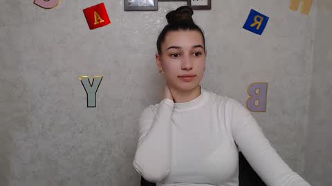 Snapshot of karolinamex_ chatting on March 2025 01:12:01 PM Karolina online show from March 2025 01:12:01 PM
