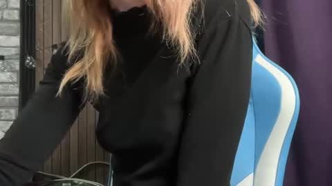 Snapshot of karoline121 chatting on February 2026 09:00:02 PM karoline121 online show from February 2026 09:00:02 PM