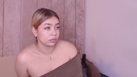 Snapshot of karoline_606 chatting on March 2026 03:32:01 AM Karolina online show from March 2026 03:32:01 AM