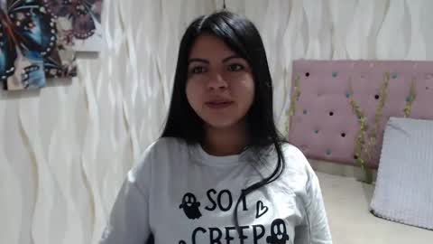 Snapshot of karolineburnx chatting on September 2025 09:53:02 AM Isa online show from September 2025 09:53:02 AM