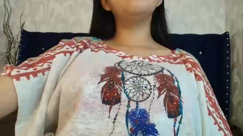 Snapshot of karolineburnx chatting on April 2026 04:56:01 AM Isa online show from April 2026 04:56:01 AM