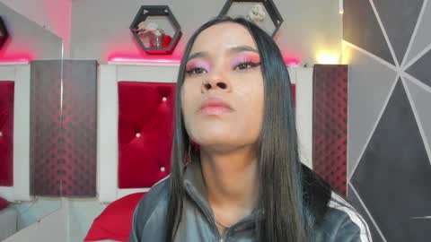 Snapshot of karoll014 chatting on December 2024 11:34:02 AM Karol online show from December 2024 11:34:02 AM